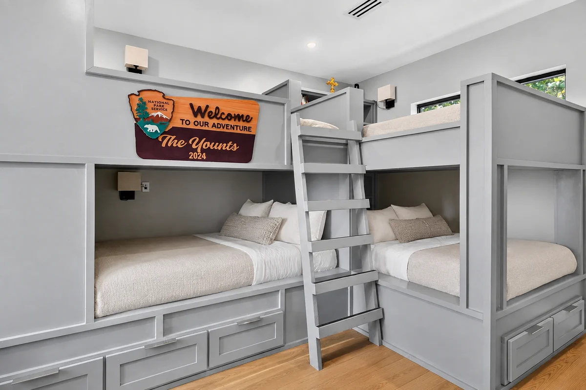 Built-in bunk room inside the Moonshine Mountain home